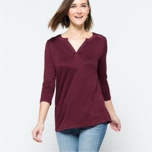41 Hawthorn Maroon Long Sleeve V-Neck Knit Top 3/4
Sleeve Burgundy Size XL